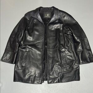 LNR by La Nouvelle Renaissance Genuine Leather Women’s Jacket (Women’s Large)